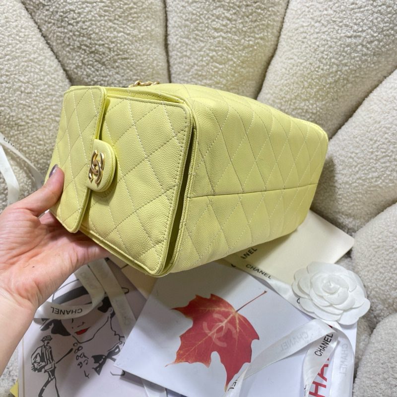 Image_20250705085350 CC 25C Hobo Bags 26cm Light Lemon Yellow Calfskin