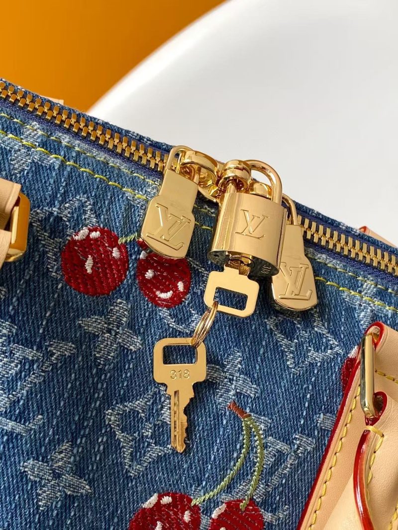 Image_20251024162957_458_20_1 LV x TM Keepall Bandoulière 45cm Bag Blue Red Beige Denim Fabric Cowhide