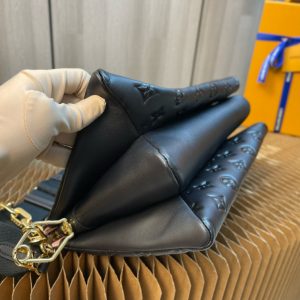 Image_20251114001821_1058_18 coussin pm 26cm black monogram empreinte calfskin