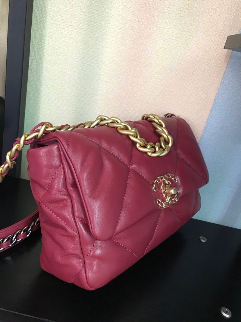 19 FLAP BAG 26 BURGUNDY LAMBSKIN