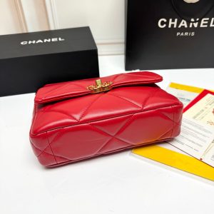 19 FLAP BAG 26 CHERRY RED LAMBSKIN
