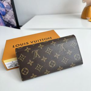 Image_20251225025607_1573_26 LV Sarah Wallet 19 Brown in Monogram Cowhide