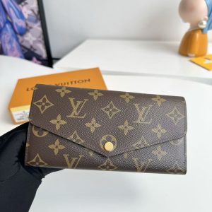 Image_20251225025609_1575_26 LV Sarah Wallet 19 Brown in Monogram Cowhide