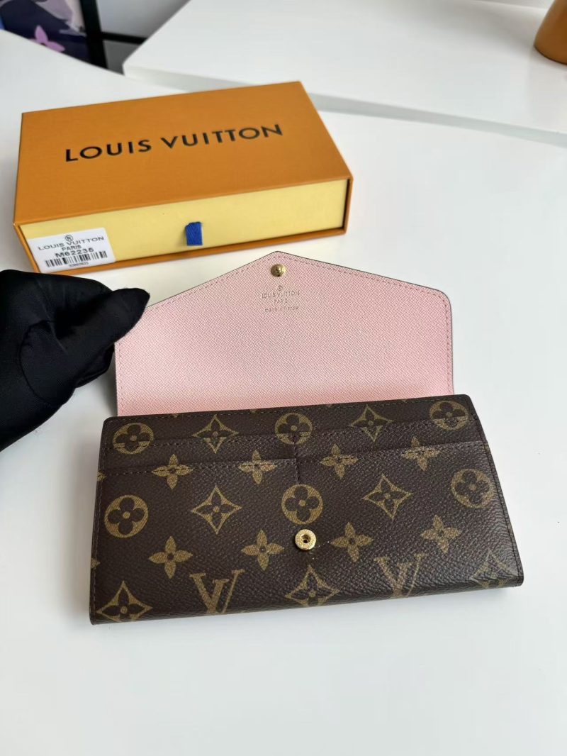 Image_20251225025611_1577_26 LV Sarah Wallet 19 Brown in Monogram Cowhide