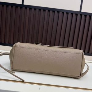 CC SMALL TOTE BAG 30CM TOGO  LEATHER