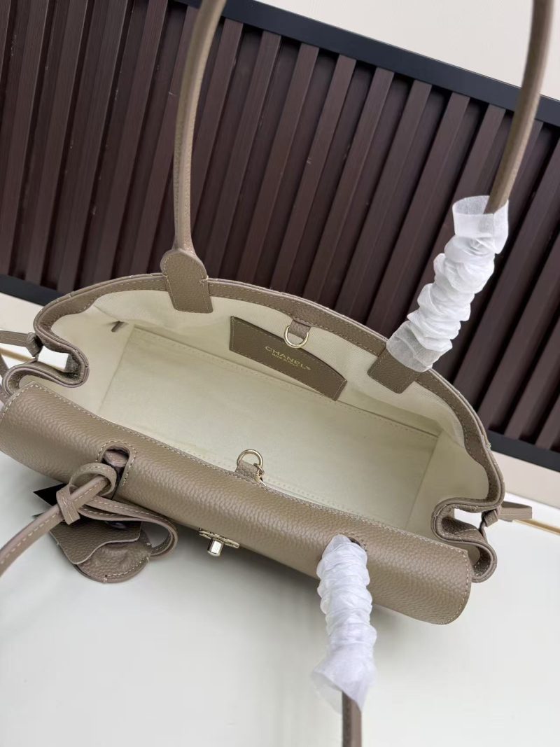 CC SMALL TOTE BAG 30CM TOGO  LEATHER