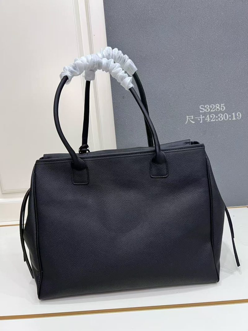 Chanel 2026 Maxi Shopping Bag 42cm Black Cowhide leather