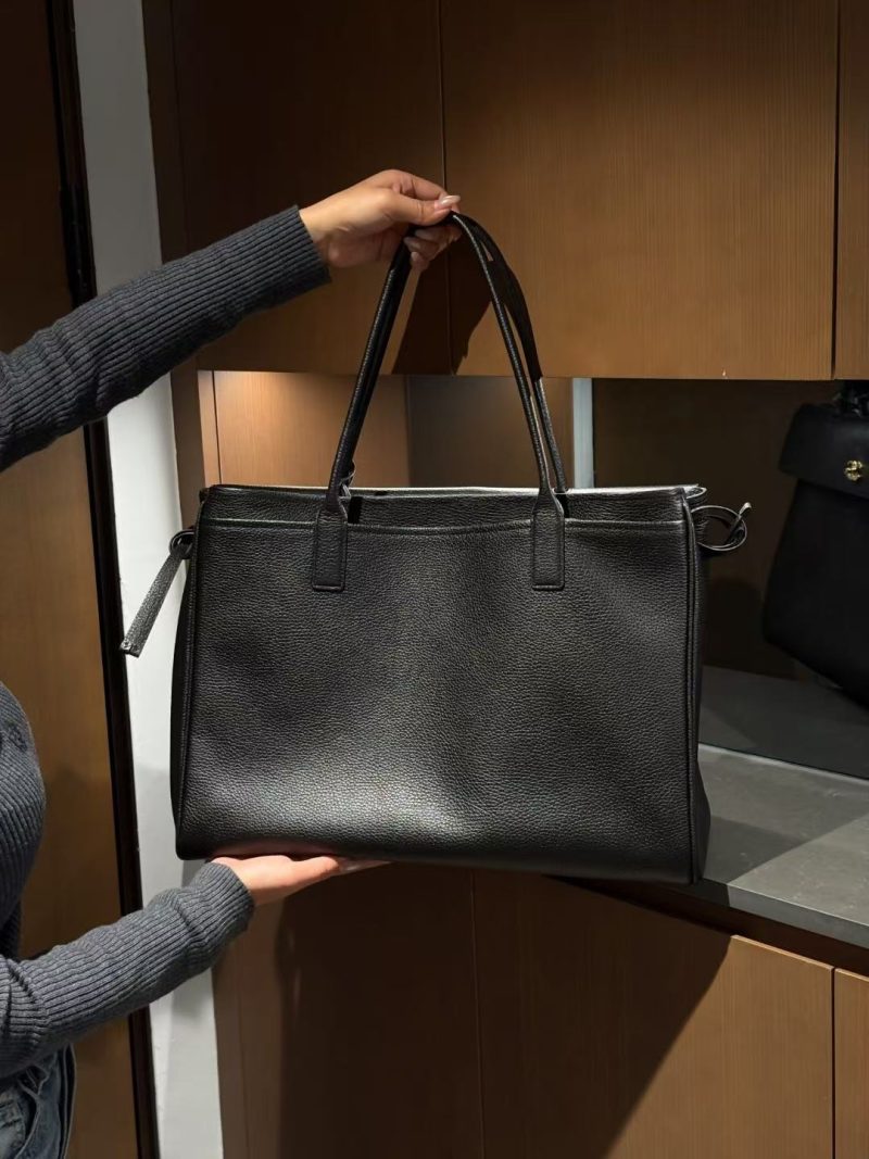 CC 2026 Large Shopping Bag 42cm Black Grain Calfskin