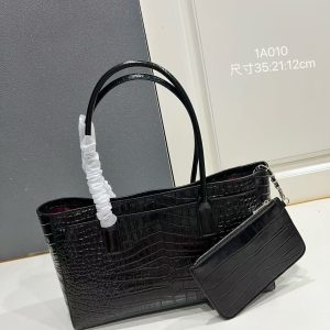CC 2026 Small Shopping Bag 39cm Black Crocodile Embossed Calfskin