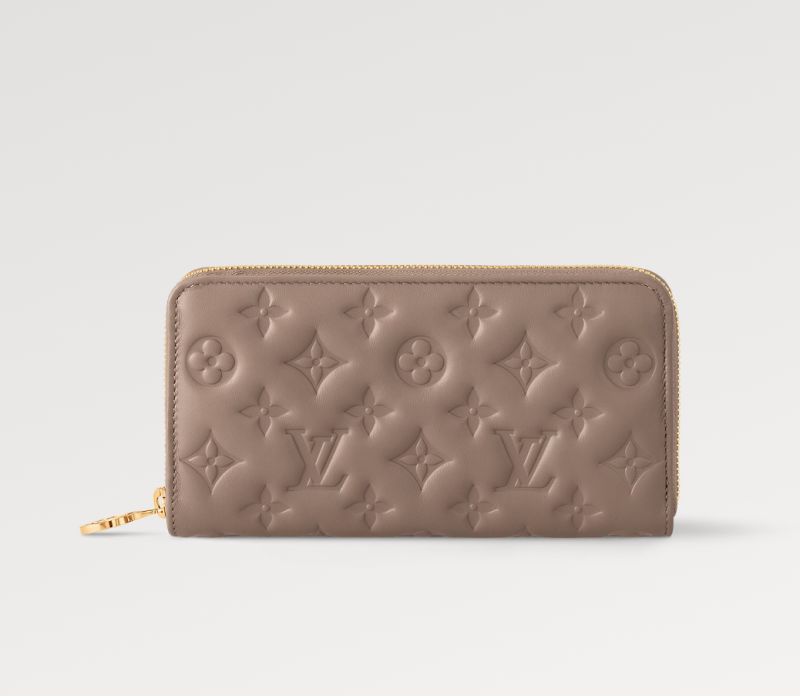 WeChatScreenshot_20240110163324 ZIPPY WALLET 19 BEIGE EMBOSSED LAMBSKIN