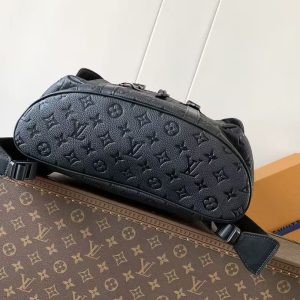 LV M55699 Christopher MM Backpack Black Cowhide