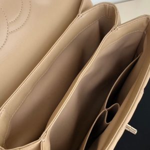 d2637b2e-8d05-493c-9cde-e8933e376e38 CC Trendy 25 Cream Lambskin