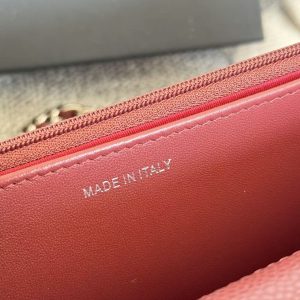 f65d47934ac76a71c9ca2c8b5cef4167 CC Classic WOC 19cm Burgundy Caviar Leather