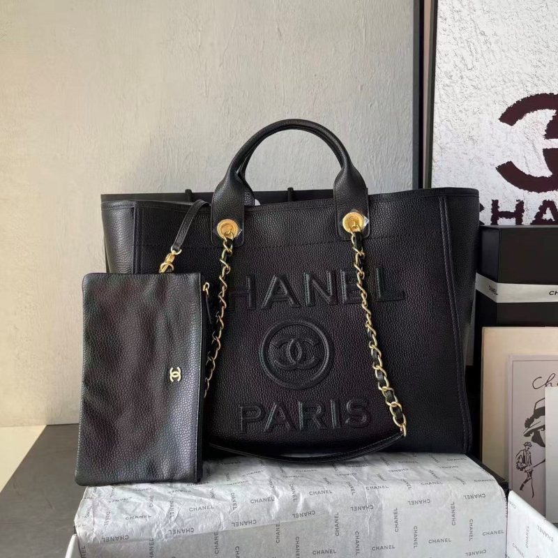 fe084e5234d073cf6828e9ae937b1675 CC 2025 Deauville Tote Bag Black Leather GHW