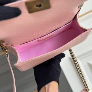 boy medium 25 pink quilted caviar antique ghw