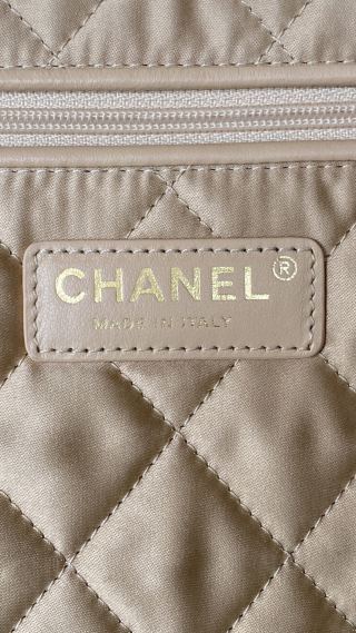 CC Medium Hobo Bag 42 Metallic Gold Calfskin