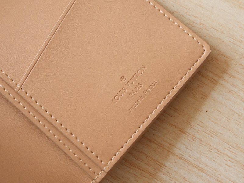 LV Brazza Wallet Monogram Grained Taurillon Cowhide