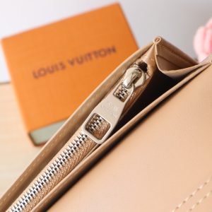 LV Brazza Wallet Monogram Grained Taurillon Cowhide