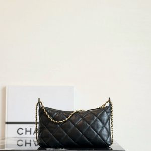 CC 2025 Hobo Dumpling Bag 26cm Black Calfskin 343720