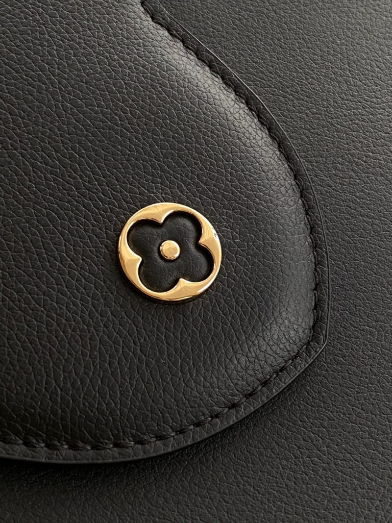 CAPUCINES GM 33CM BLACK GOLD TAURILLON LEATHER 252021