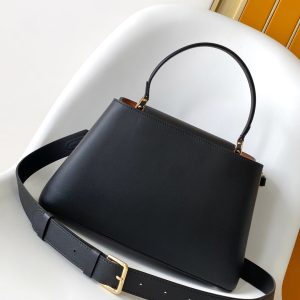 CAPUCINES GM 33CM BLACK GOLD TAURILLON LEATHER 252021