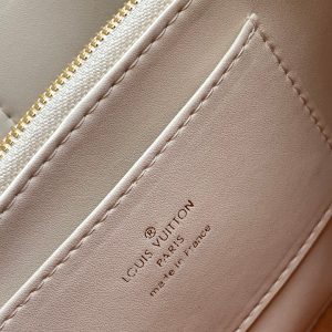 CAPUCINES GM 33CM BEIGE GOLD TAURILLON LEATHER 252023