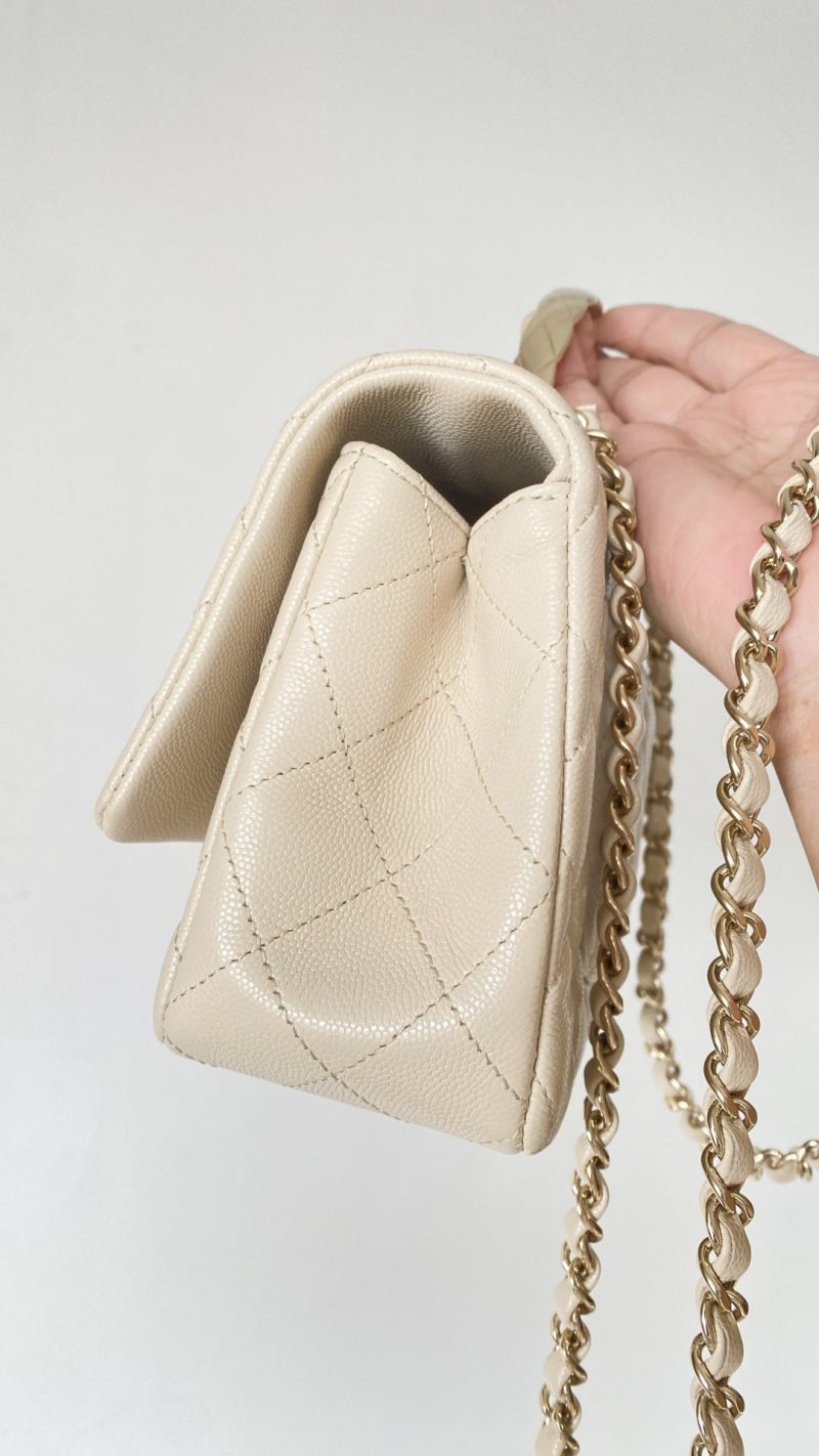 CC Handle Bag 23 Cream Caviar