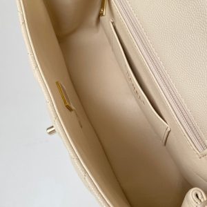 CC Handle Bag 23 Cream Caviar