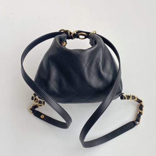 imgHD_4719e779_20250406_cmp_o_1io5bqnud1050qtq1j9kt211af82_jpeg Chanel 25 Hobo Backpack Black Soft Calfskin