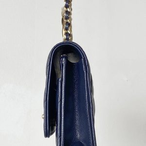 CC handle bag 19 dark blue caviar