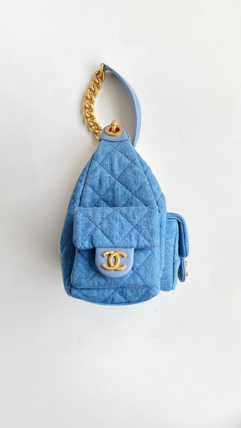 CC Multi-Pocket HOBO bag 31 light blue denim