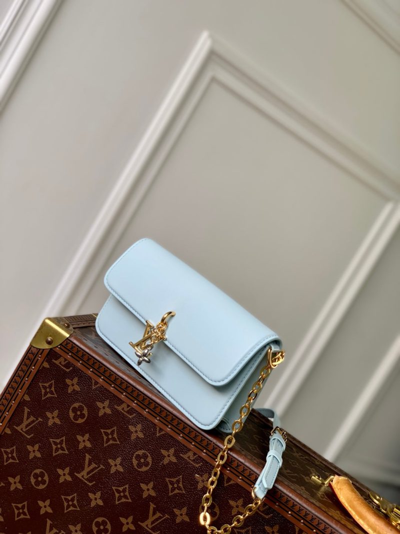 Wallet On Chain LV Bloom 20cm Blue Calfskin 250361