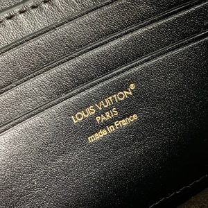 Wallet On Chain LV Bloom 20cm Black Calfskin 250365
