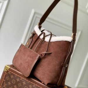 LV 2025 Ski CarryAll PM Bag 34cm Chocolate Brown Suede Cowhide 347358
