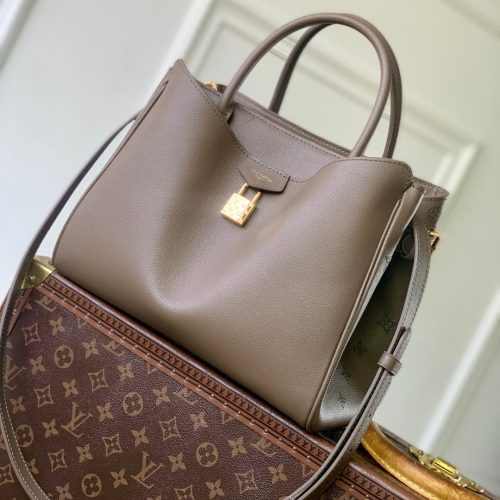imgHD_4828b284_20251204_cmp_i1764841805224_693_0_0_jpg_1 LV 2025 Vendome PM Bag Taupe Calfskin 347427