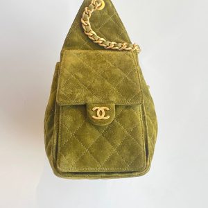 imgHD_b1ac09d1_20251012_cmp_o_1j7beg7tv11c9100tsucnkn1kmmi_jpeg_887ab292-2432-40e3-8a52-3cf43dddfef1 CC 2025 Hobo Bag 22cm Matcha Green Suede