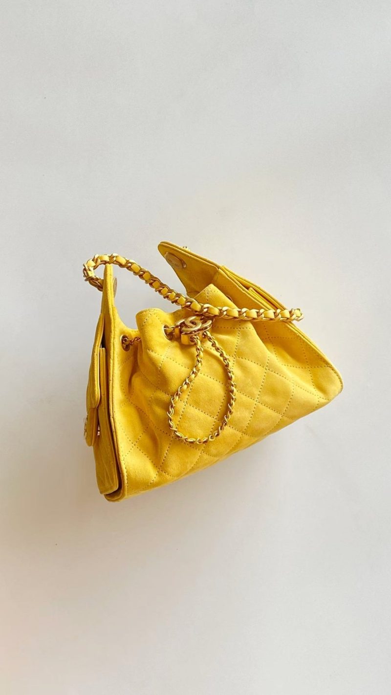 imgHD_b1ac09d1_20251106_cmp_o_1j9blg2ff1cnlvqngjo13uo1kes9_jpeg Chanel 25 Hobo Bag Yellow Gold Suede