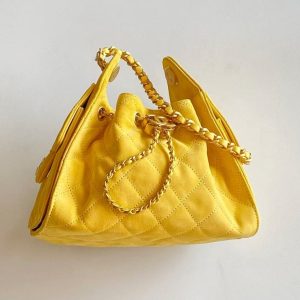imgHD_b1ac09d1_20251106_cmp_o_1j9blg2fgc721n0u121e1onq34qa_jpeg Chanel 25 Hobo Bag Yellow Gold Suede