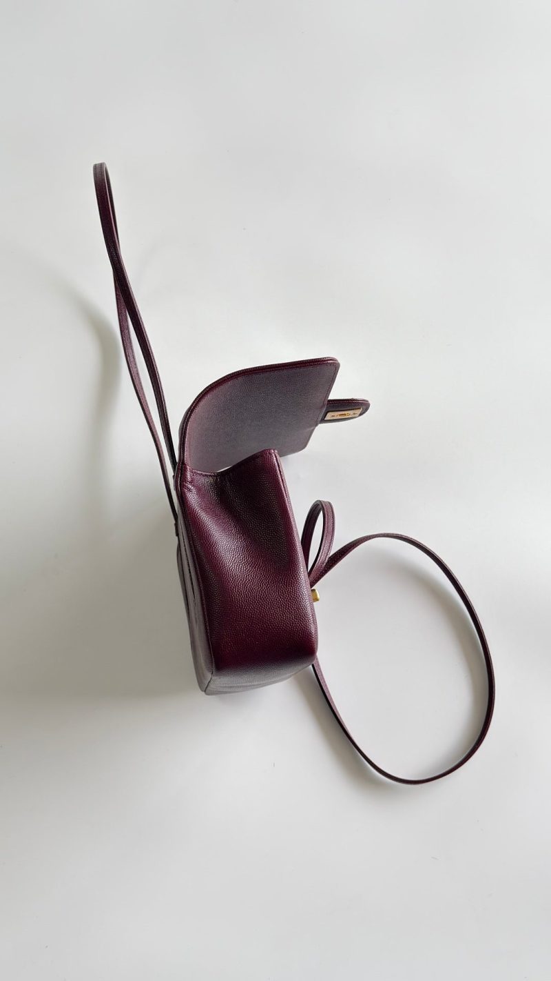 imgHD_b1ac09d1_20260121_cmp_i1768990057399_5946_0_13_jpg_c8a1c4e6-5f8c-46c8-b818-6d6c5dae807c Chanel 26 Shoulder Bag 22 Burgundy Caviar Leather