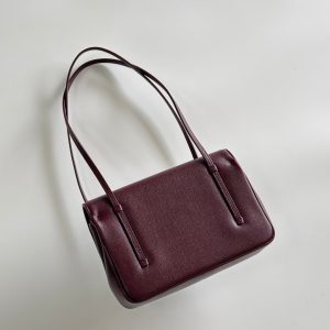 imgHD_b1ac09d1_20260121_cmp_i1768990060092_1966_0_4_jpg_6944f4a0-1e72-4c32-9098-4f19d5fe002c Chanel 26 Shoulder Bag 22 Burgundy Caviar Leather