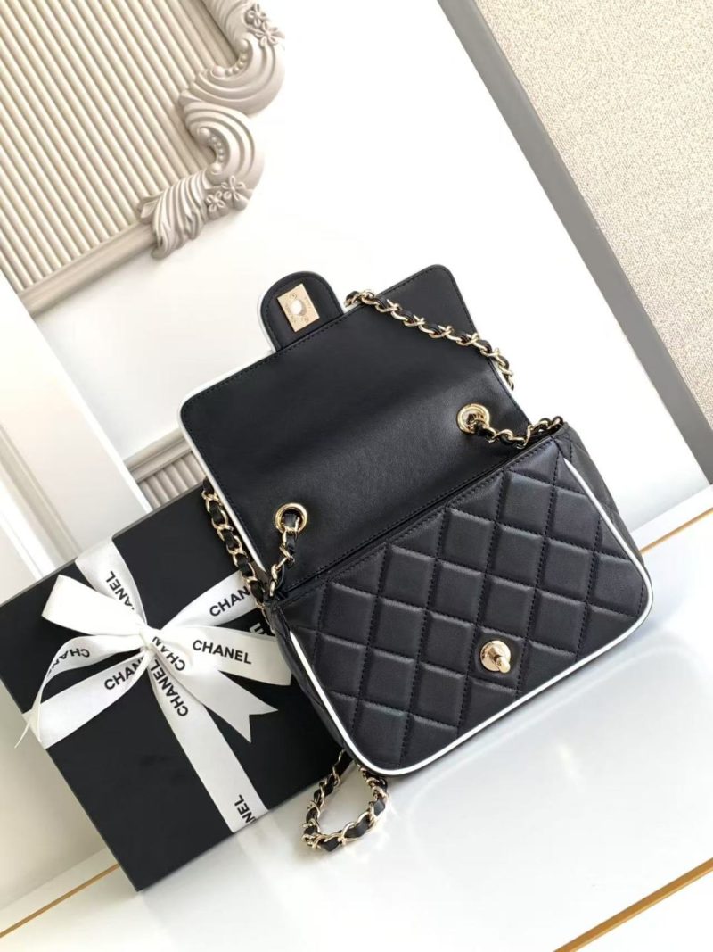 imgHD_b5cc9469_20250326_cmp_a1742961547422_3363_jpg CC 25P Mini Flap Bag 20cm Black White Calfskin
