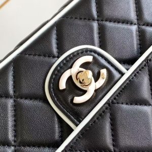 imgHD_b5cc9469_20250326_cmp_a1742961588754_0052_jpg CC 25P Mini Flap Bag 23cm Black White Calfskin