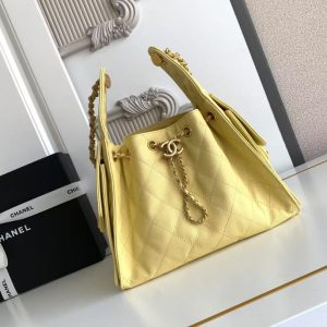 imgHD_b5cc9469_20250402_cmp_a1743591671834_1236_jpg CC 25C Hobo Bag 30cm Yellow Grained Calfskin
