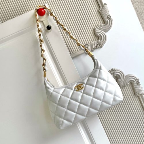 CC Hobo Bag With Chain 35cm White Lambskin 277764 GHW