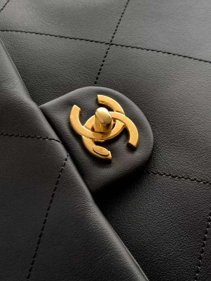 CC 2025 Bag 28cm Black Gold Calfskin