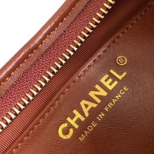 HOBO BAG 22 IN RED BROWN SHINY CALFSKIN GOLD HARDWARE