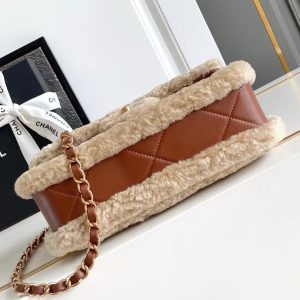MEDIUM FLAP BAG 23 IN BEIGE WOOL AND GINGER ORANGE CALFSKIN GOLD HARDWARE