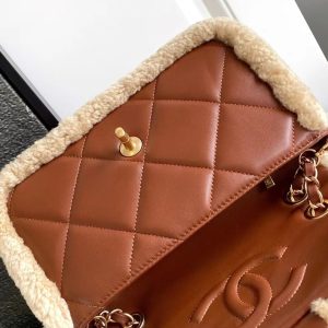 MEDIUM FLAP BAG 23 IN BEIGE WOOL AND GINGER ORANGE CALFSKIN GOLD HARDWARE