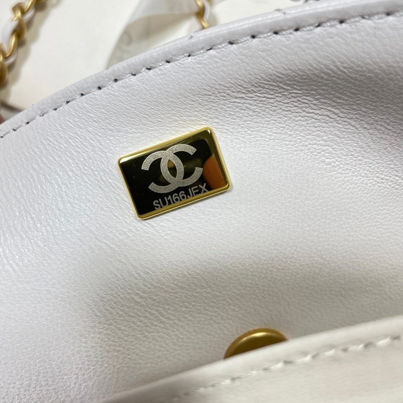 CC 25P Medium Flap Bag 25cm Top Handle Cream Calfskin Gold Hardware