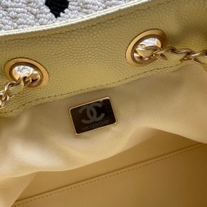 Chanel 25 Hobo Bag 22cm Light Yellow Calfskin 286180